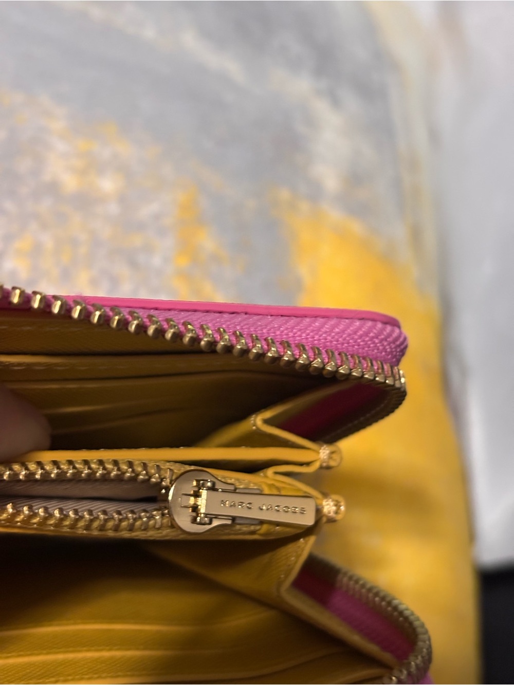 New Marc Jacobs The Snapshot pink large zip wallet - Picture 7 of 9